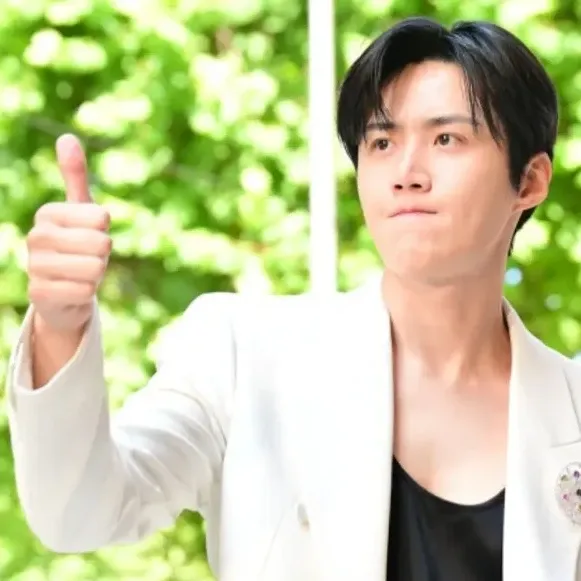 Foto kegiatan terbaru dari Kim Seonho