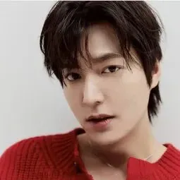 Recent activity shot of Lee Minho