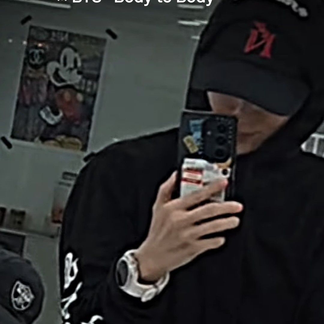 Recent activity shot of Lee Joongi