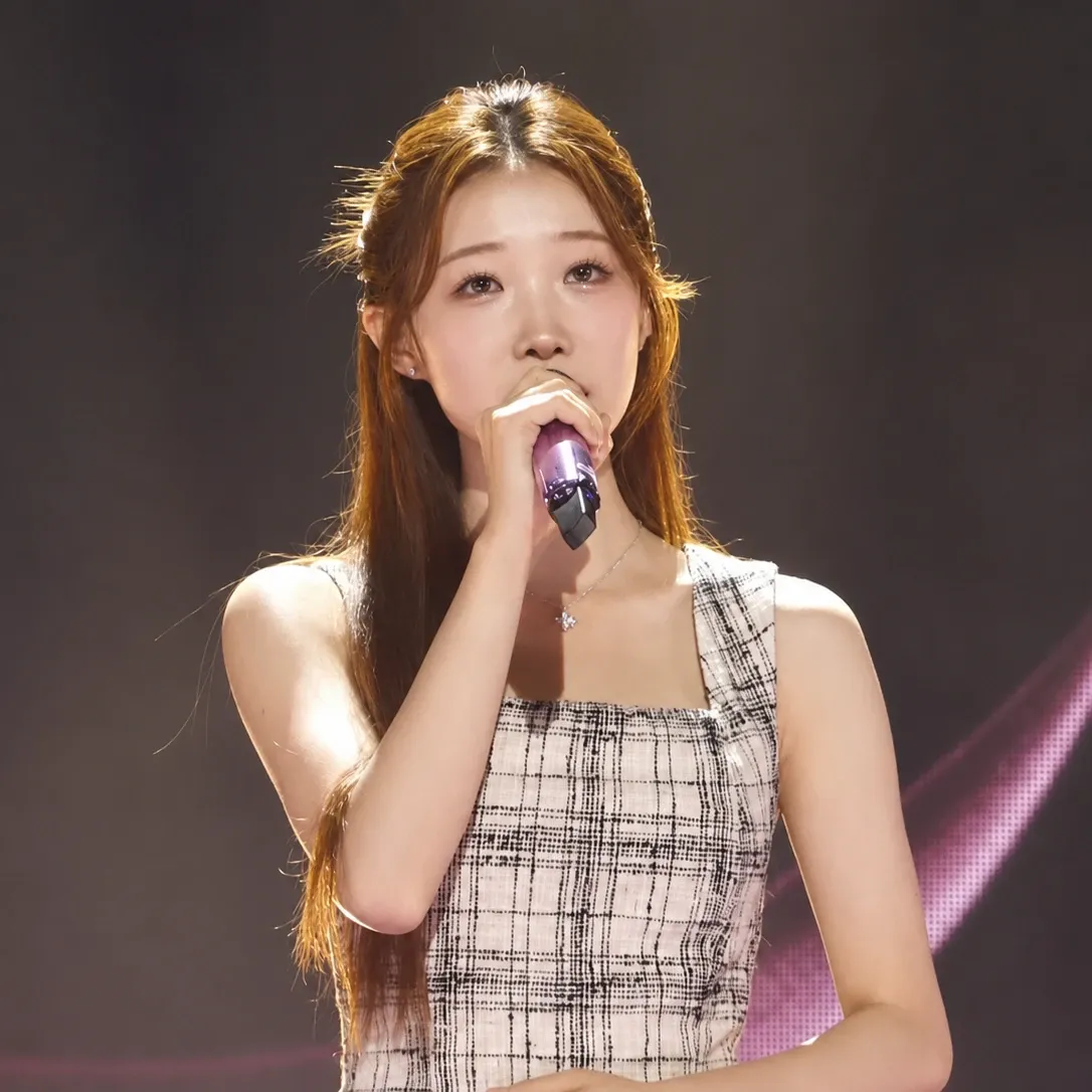 A moment captured by a fan of Jung Seojoo