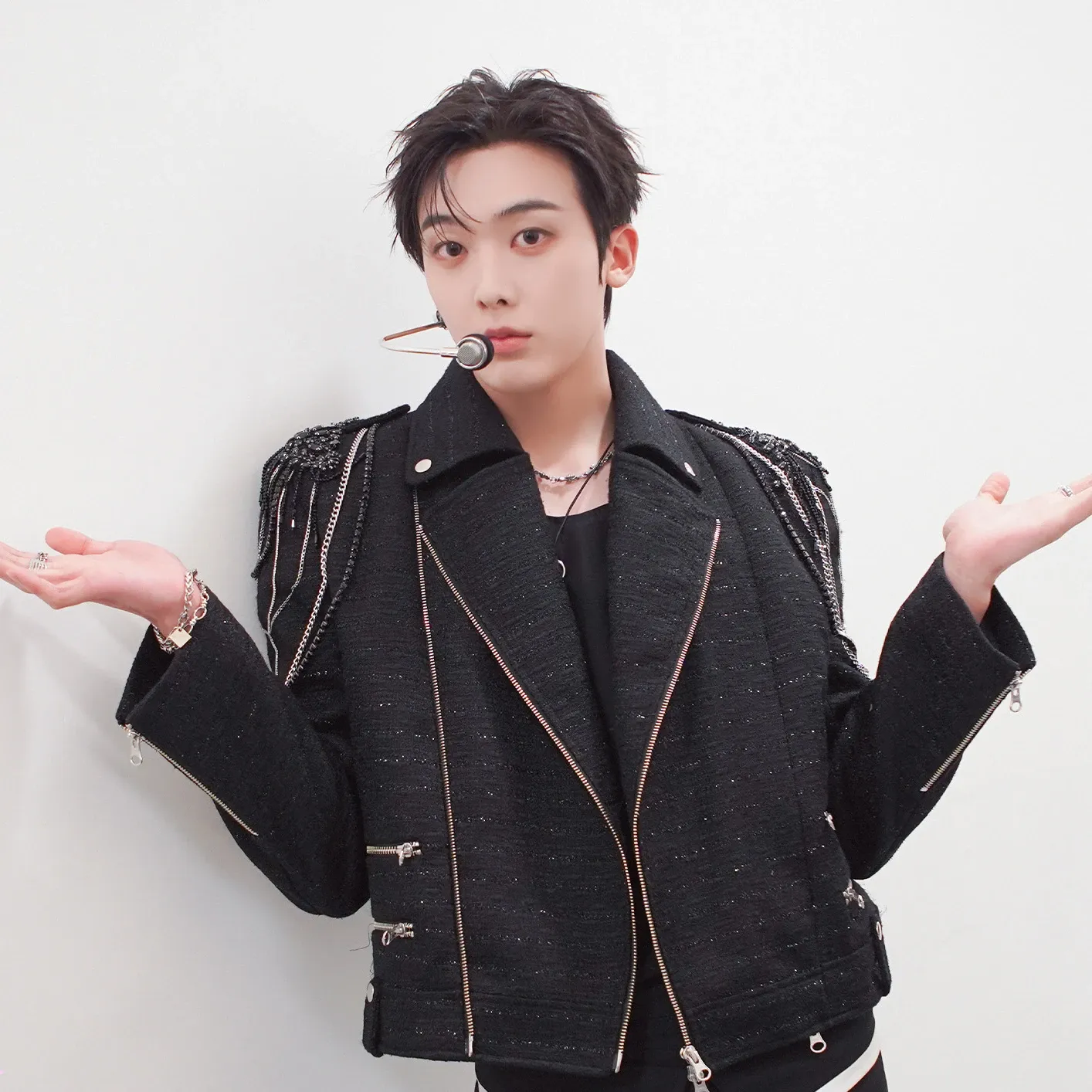 Recent activity shot of Cha Eunwoo