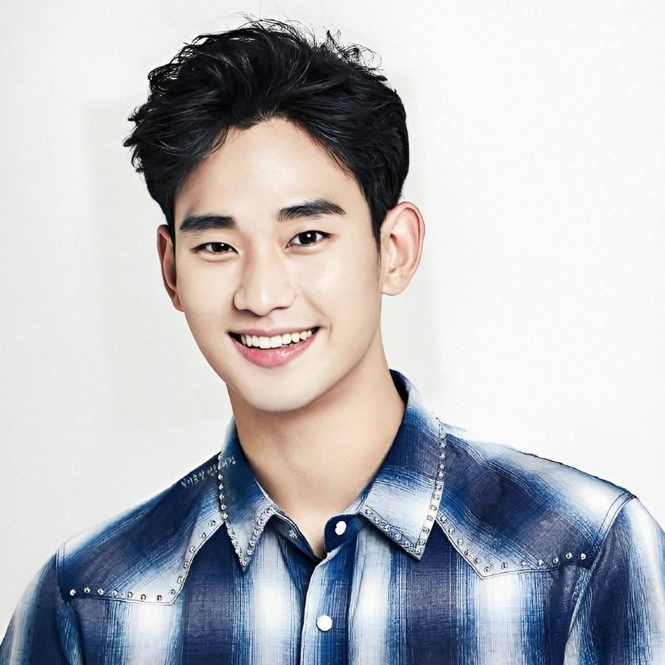 Recent activity shot of Kim Soohyun