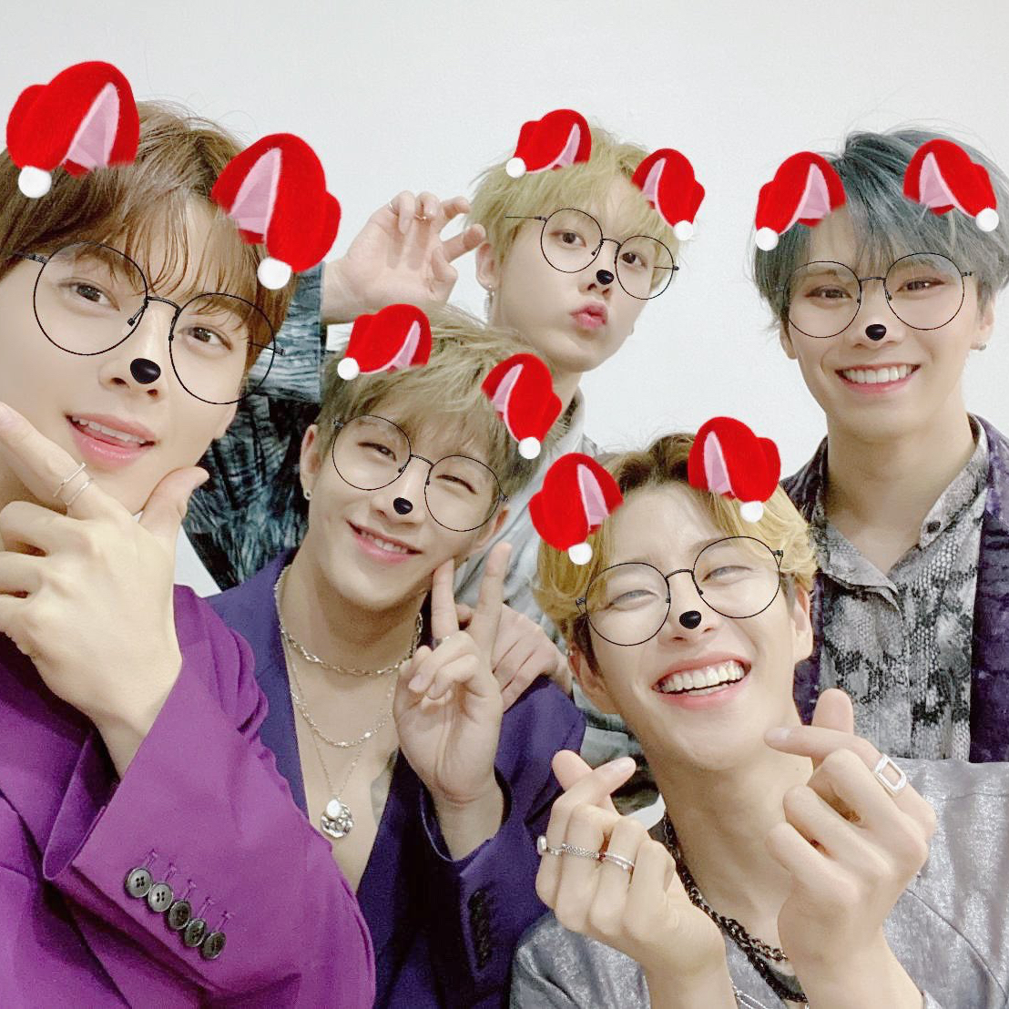 A moment captured by a fan of Cha Eunwoo