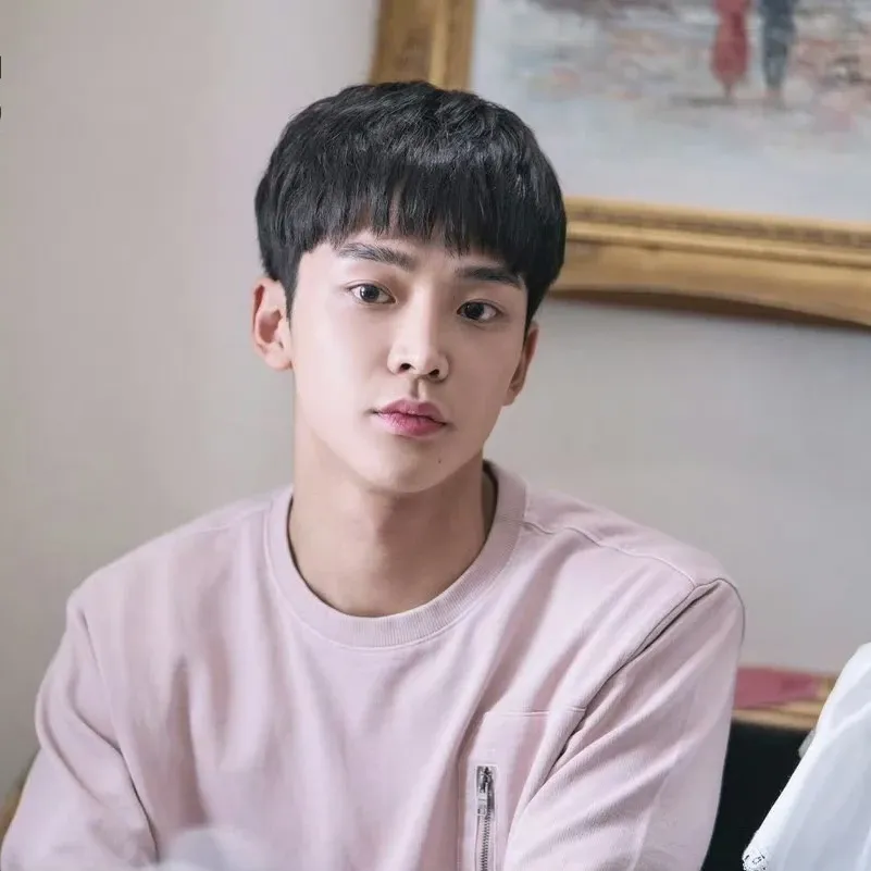 Cuplikan di balik layar dari Rowoon
