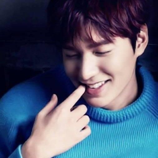 粉丝拍下的李敏镐瞬间