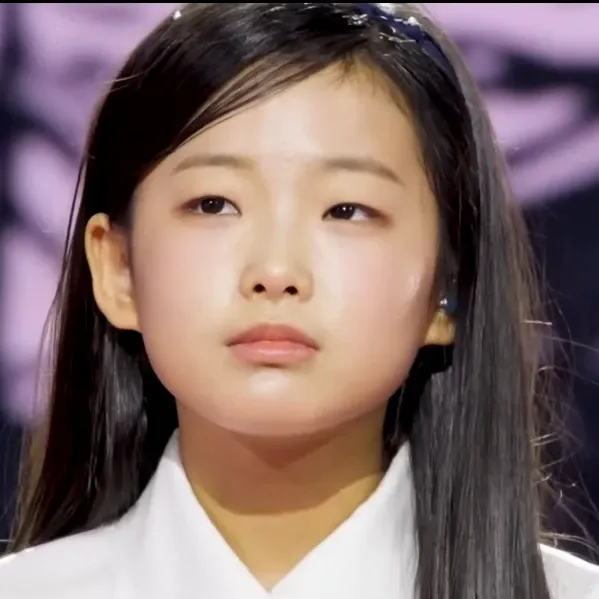 Recent activity shot of Lee Sooyeon