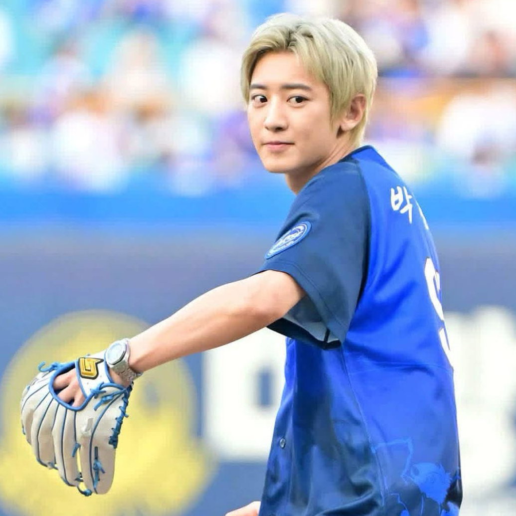 Behind-the-scenes cut of Chanyeol