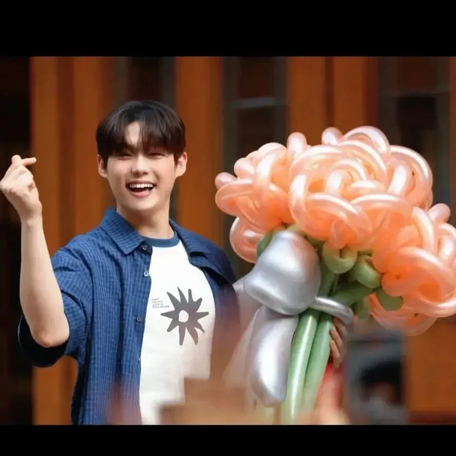 Behind-the-scenes cut of Choi Jaemyeong