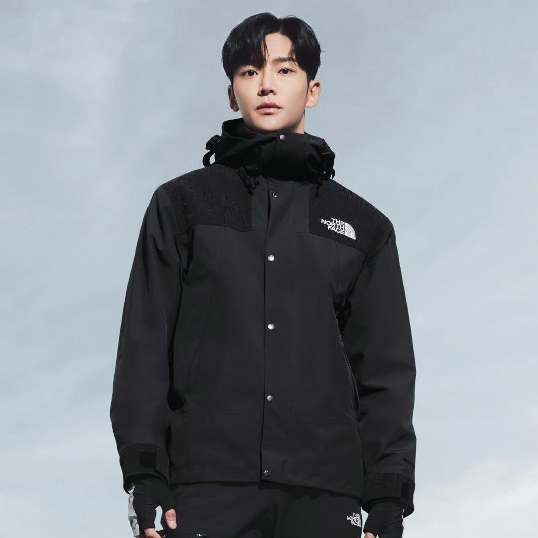 Momen yang diabadikan oleh penggemar Rowoon