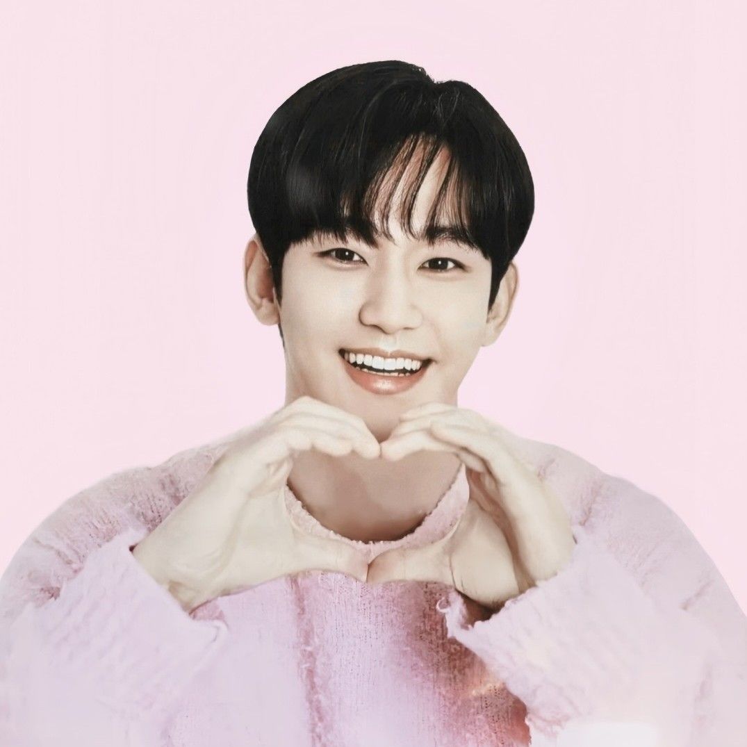 A moment captured by a fan of Kim Soohyun