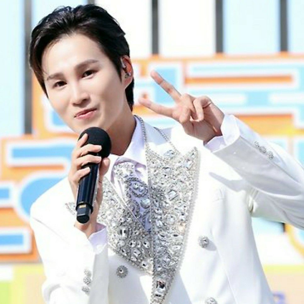 김희재의 최신 사진