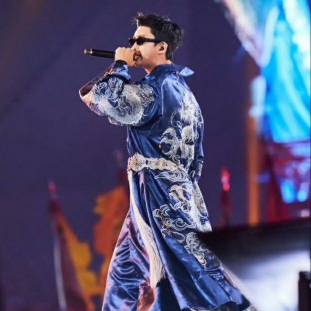 Foto kegiatan terbaru dari Lim Youngwoong