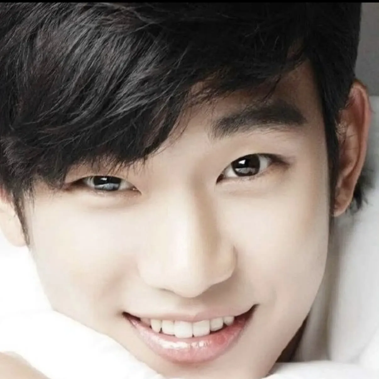 A moment captured by a fan of Kim Soohyun