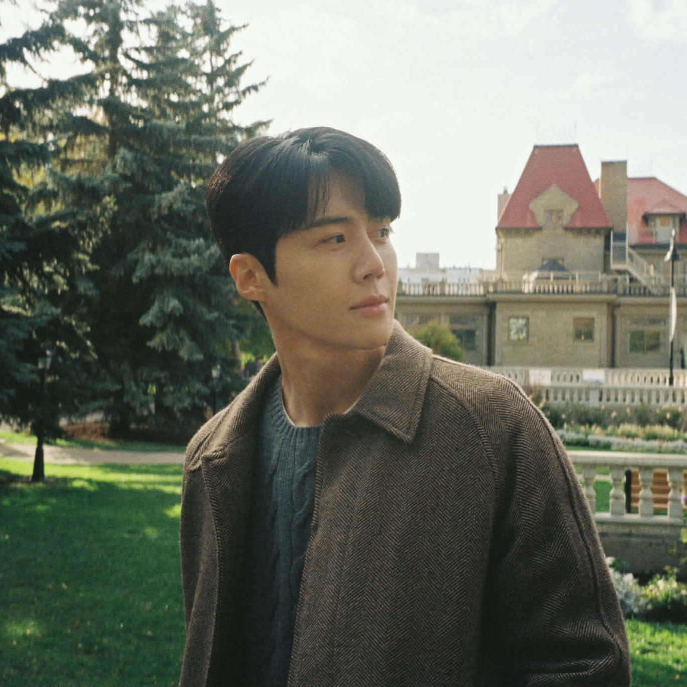 Recent activity shot of Kim Seonho