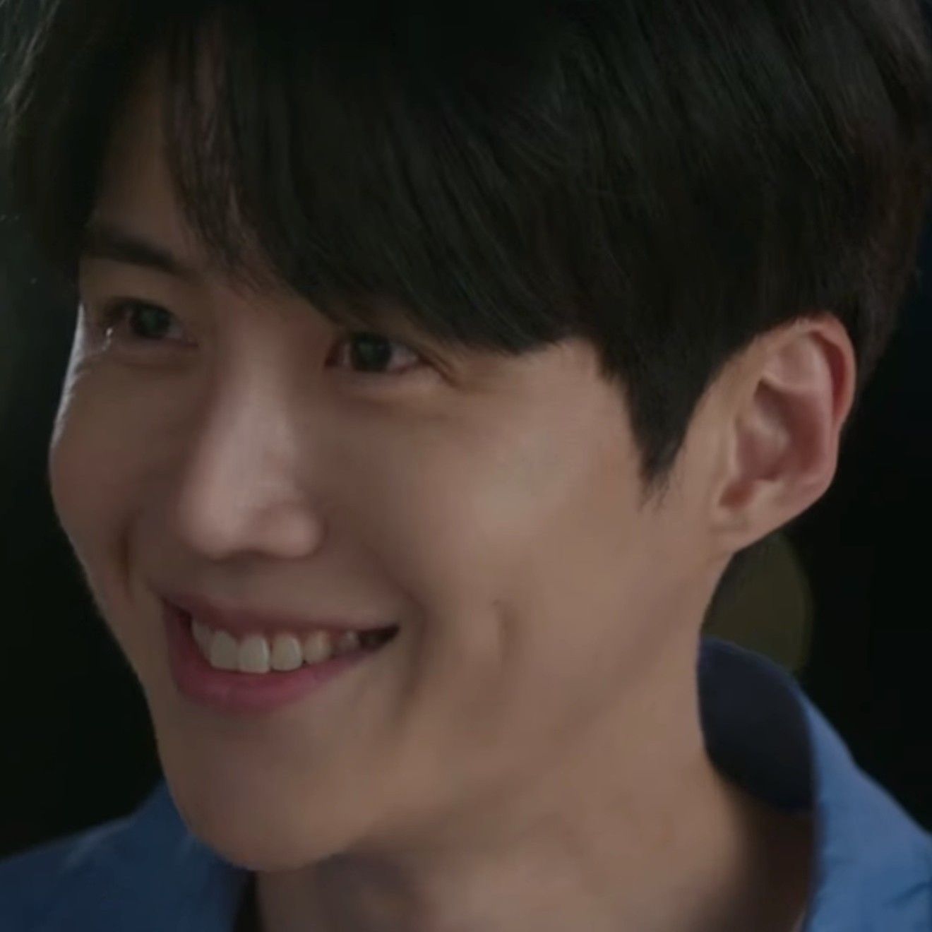 Behind-the-scenes cut of Kim Seonho