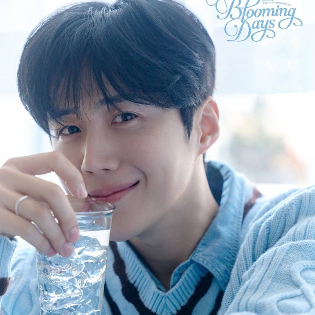 A moment captured by a fan of Kim Seonho