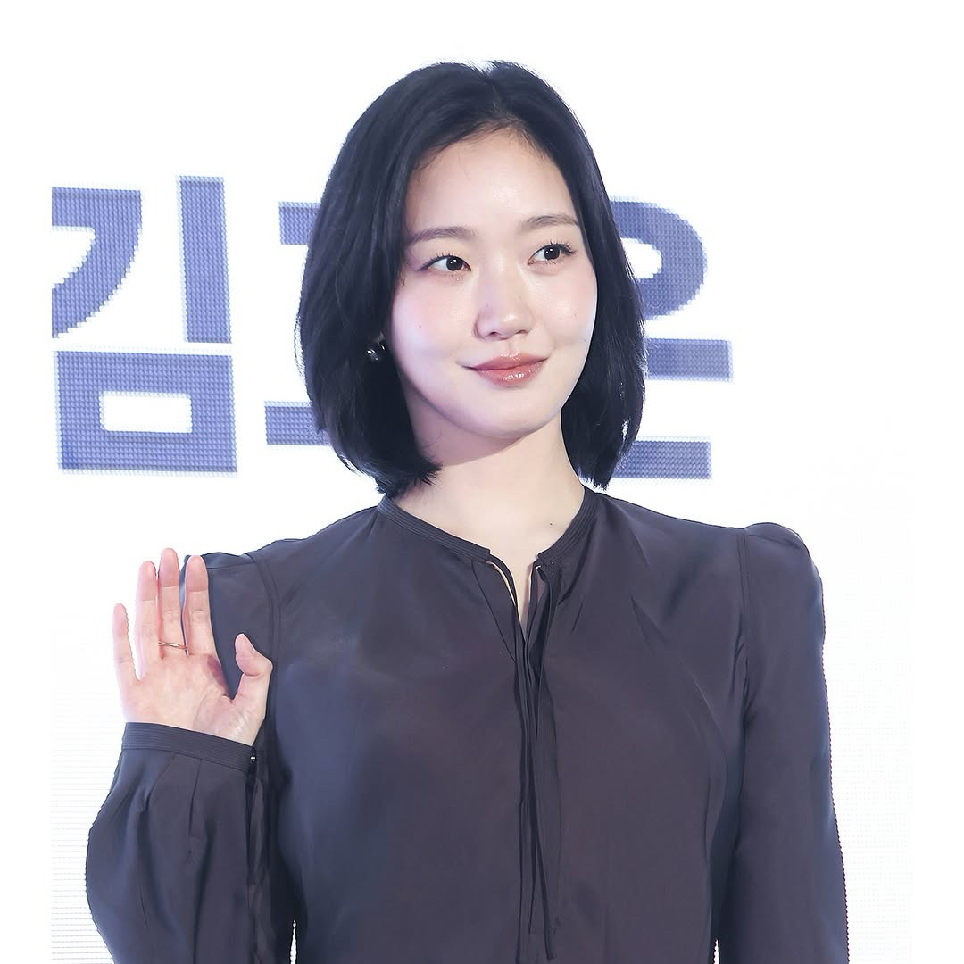 김고은 최근 활동샷
