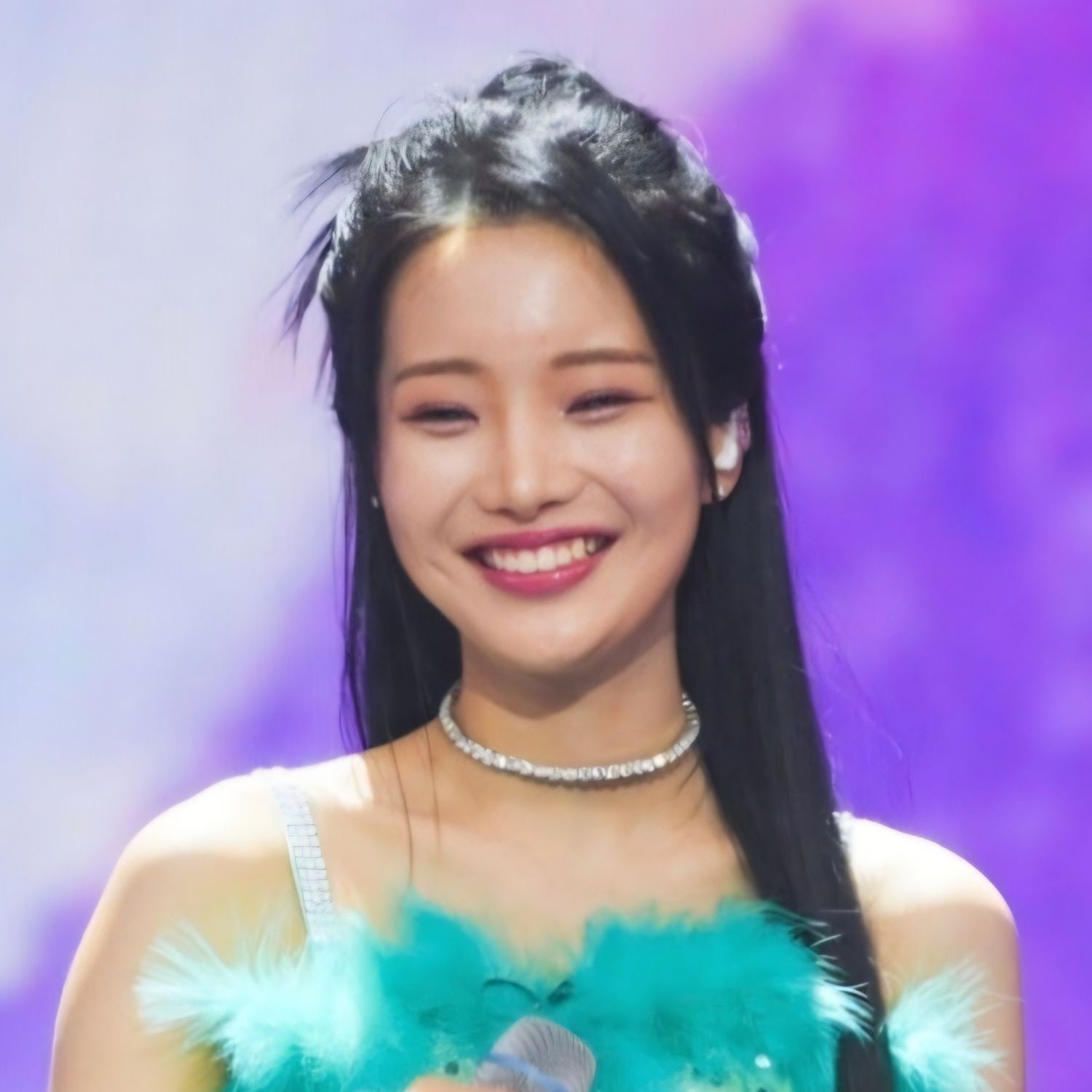 A moment captured by a fan of Kim Soyeon (2004)