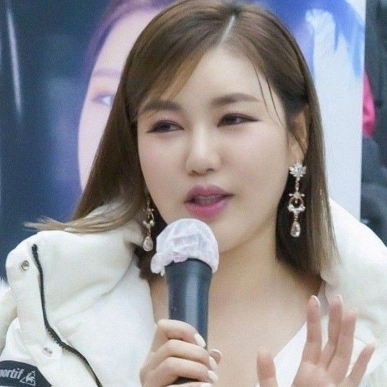 粉丝拍下的宋歌人瞬间