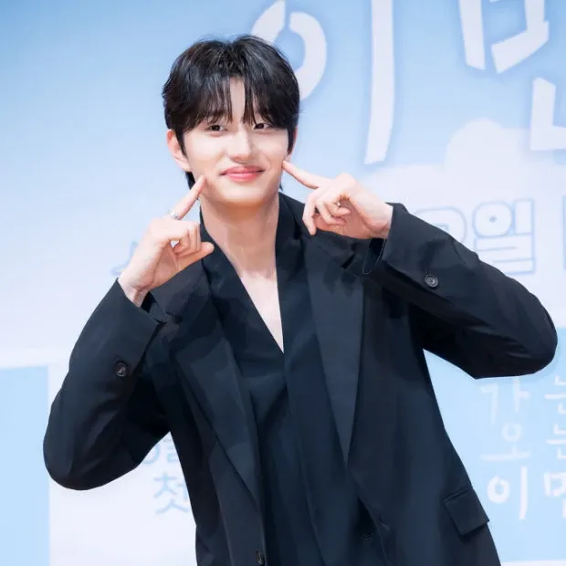 Recent activity shot of Kim Jaewon