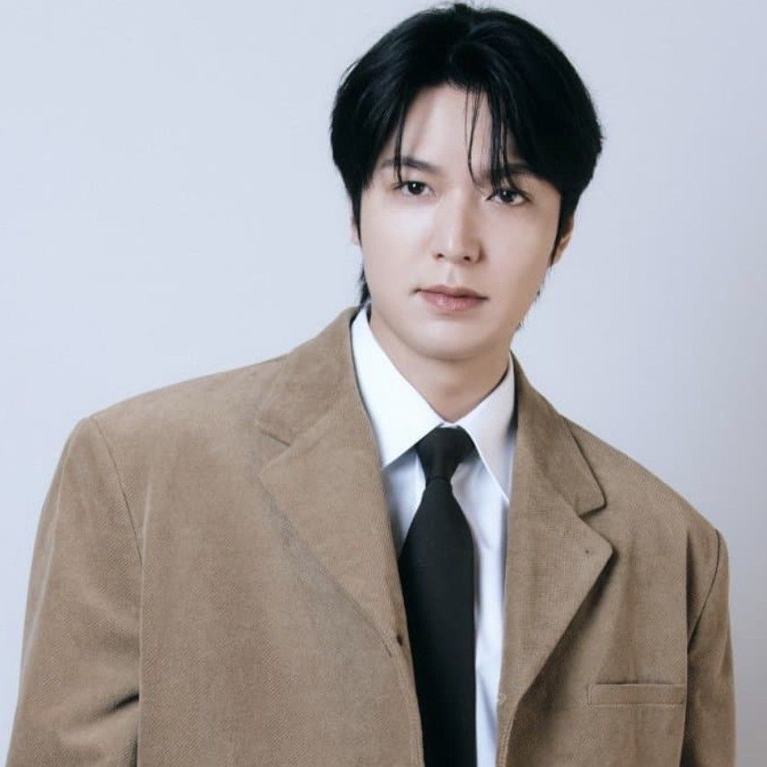 粉絲拍下的李敏鎬瞬間