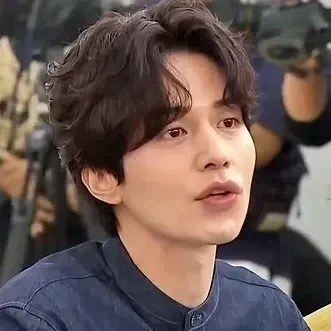 Latest photo of Lee Dongwook
