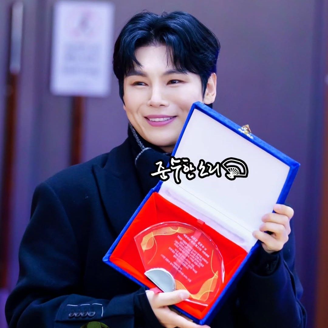 Behind-the-scenes cut of Kim Junsu (1991)