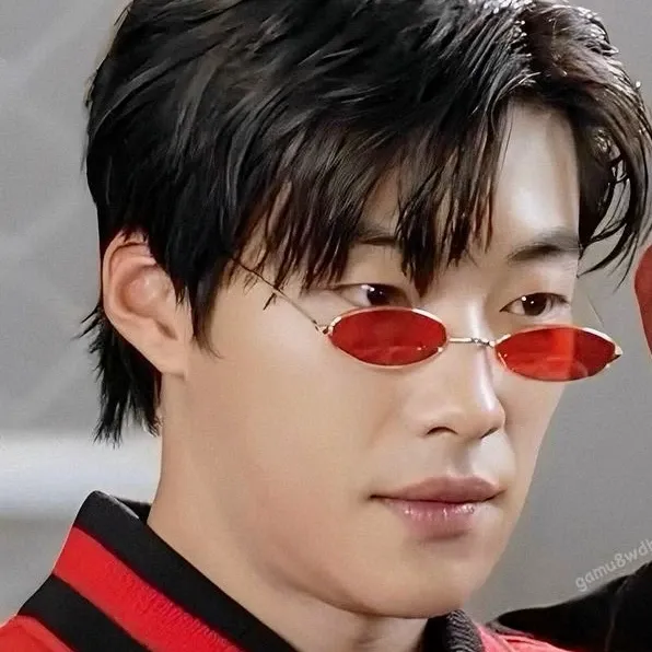 A moment captured by a fan of Woo Dohwan