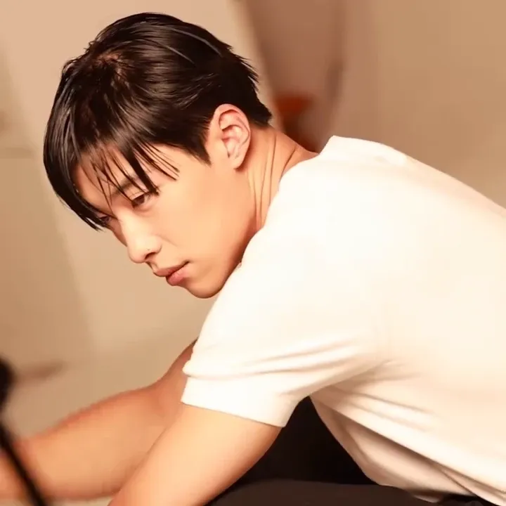 Recent activity shot of Woo Dohwan