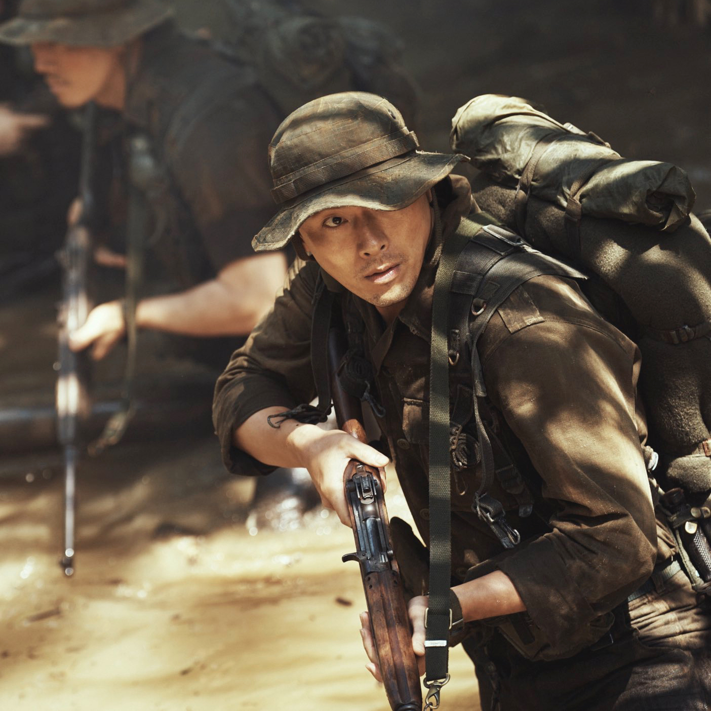 Momen yang diabadikan oleh penggemar Hyun Bin