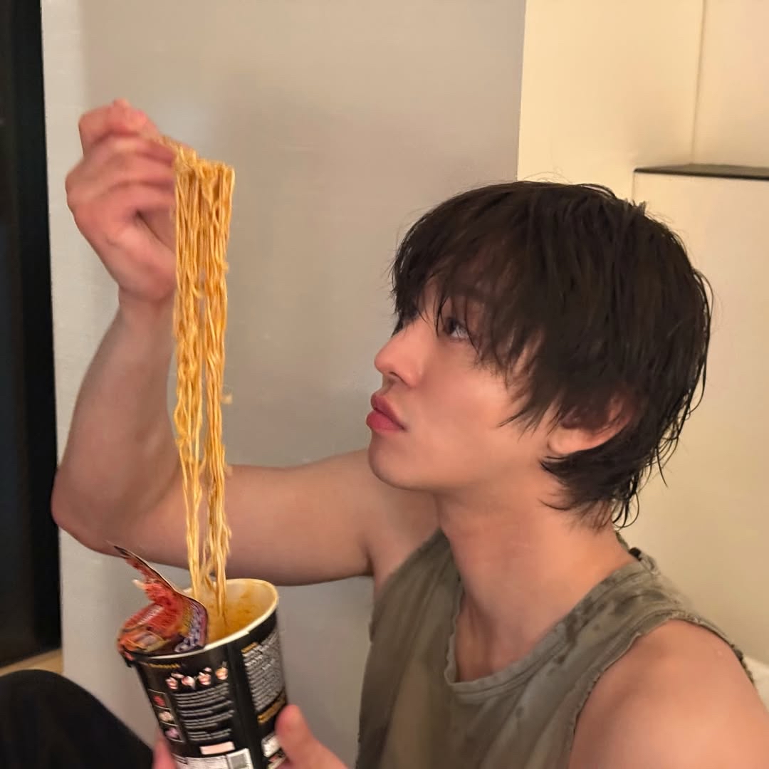 Latest photo of Ahn Hyoseop