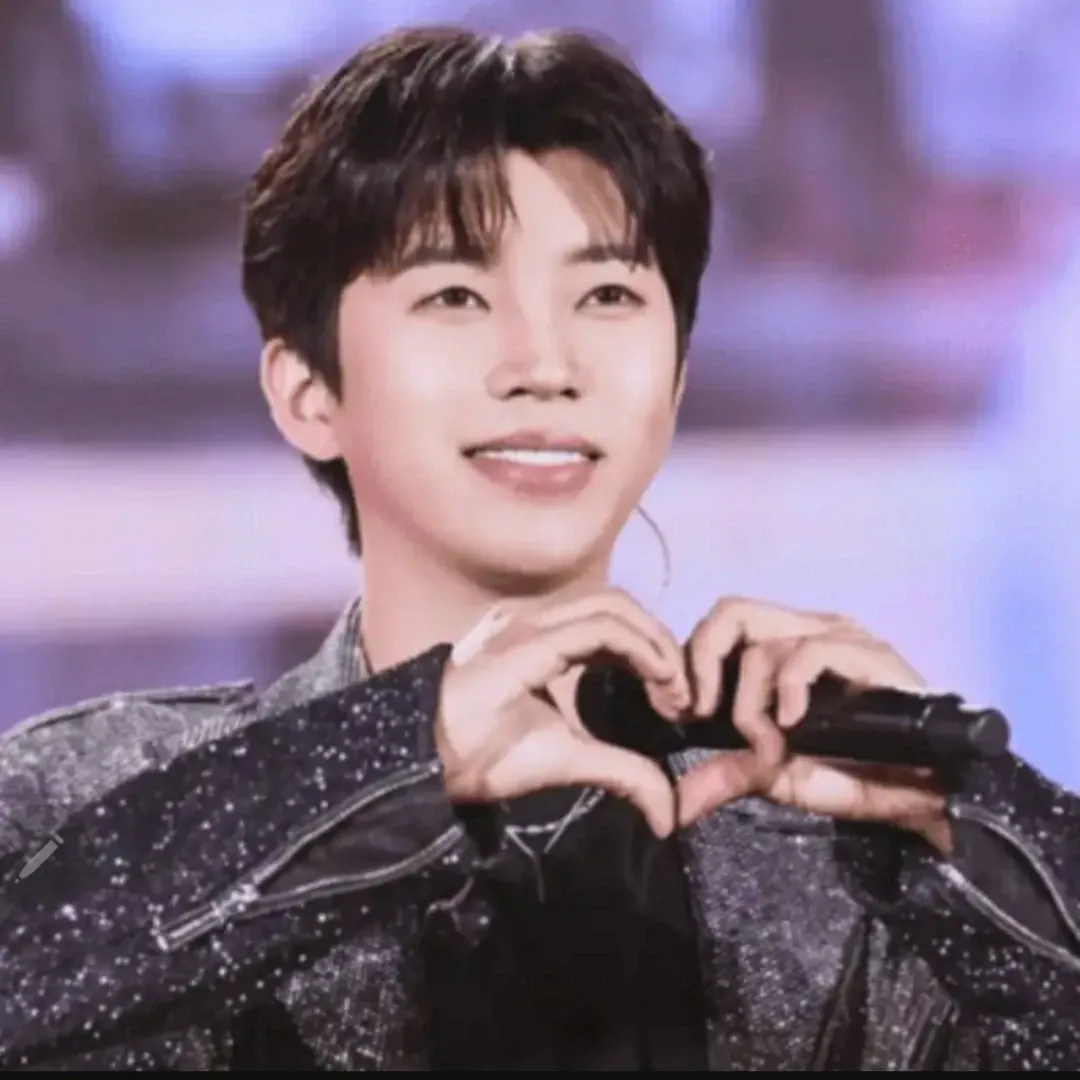 Cuplikan di balik layar dari Lim Youngwoong