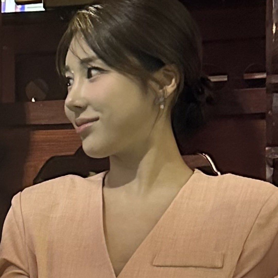 Cuplikan di balik layar dari Kim Soyou