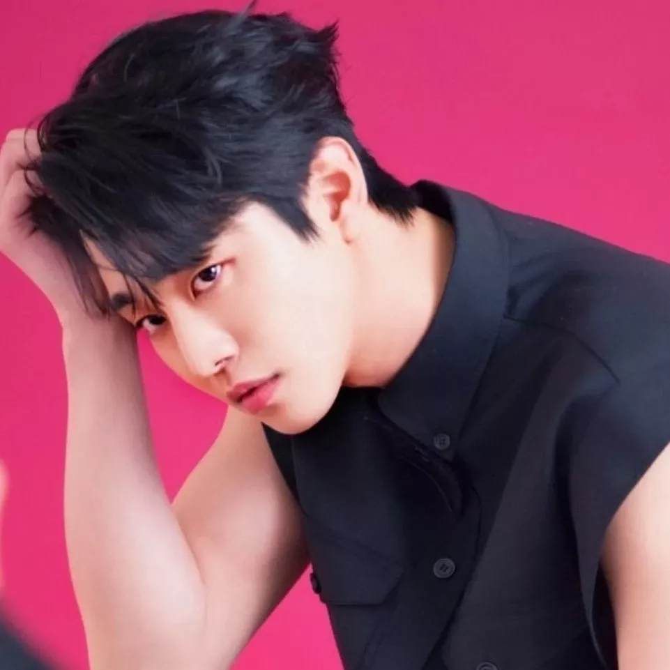 A moment captured by a fan of Ahn Hyoseop
