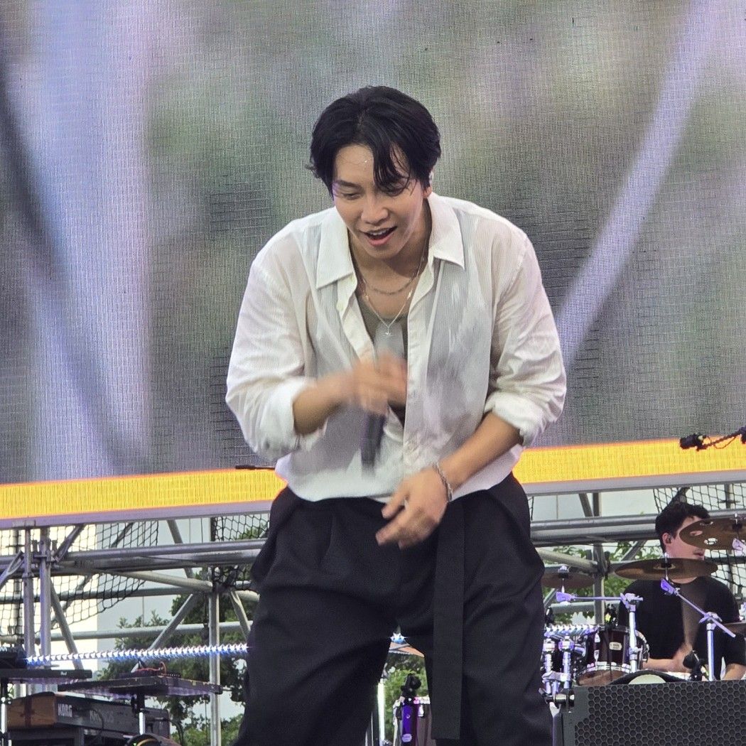 ファンが撮影したイ・スンギの瞬間