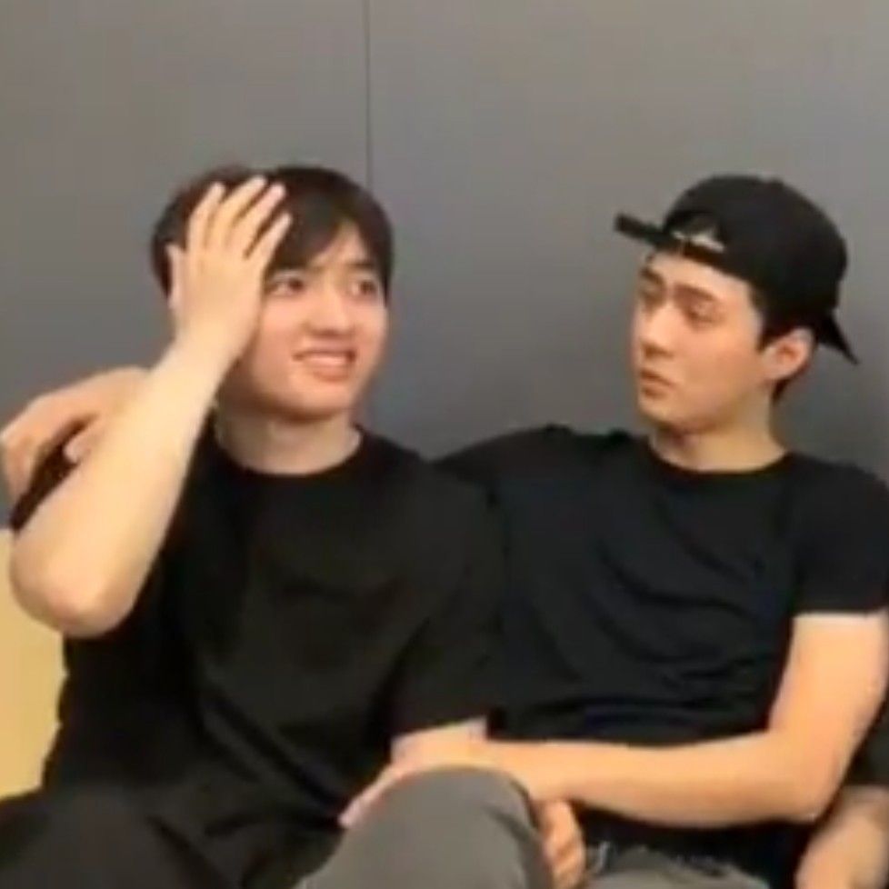 粉絲拍下的都暻秀 (D.O.)瞬間