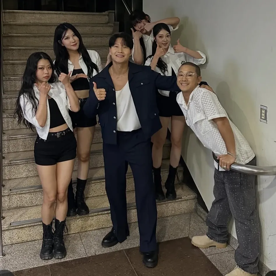 A moment captured by a fan of Kim Jongkook