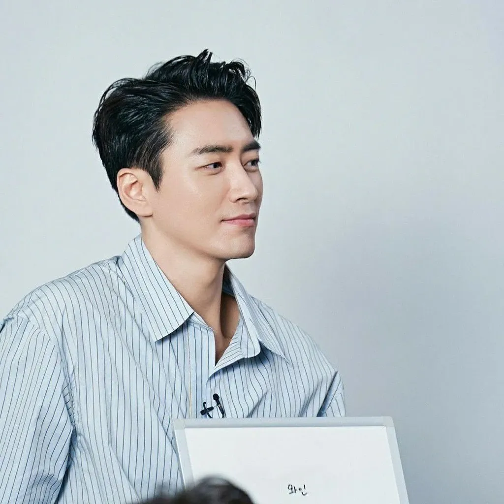 Recent activity shot of Lee Joonhyuk