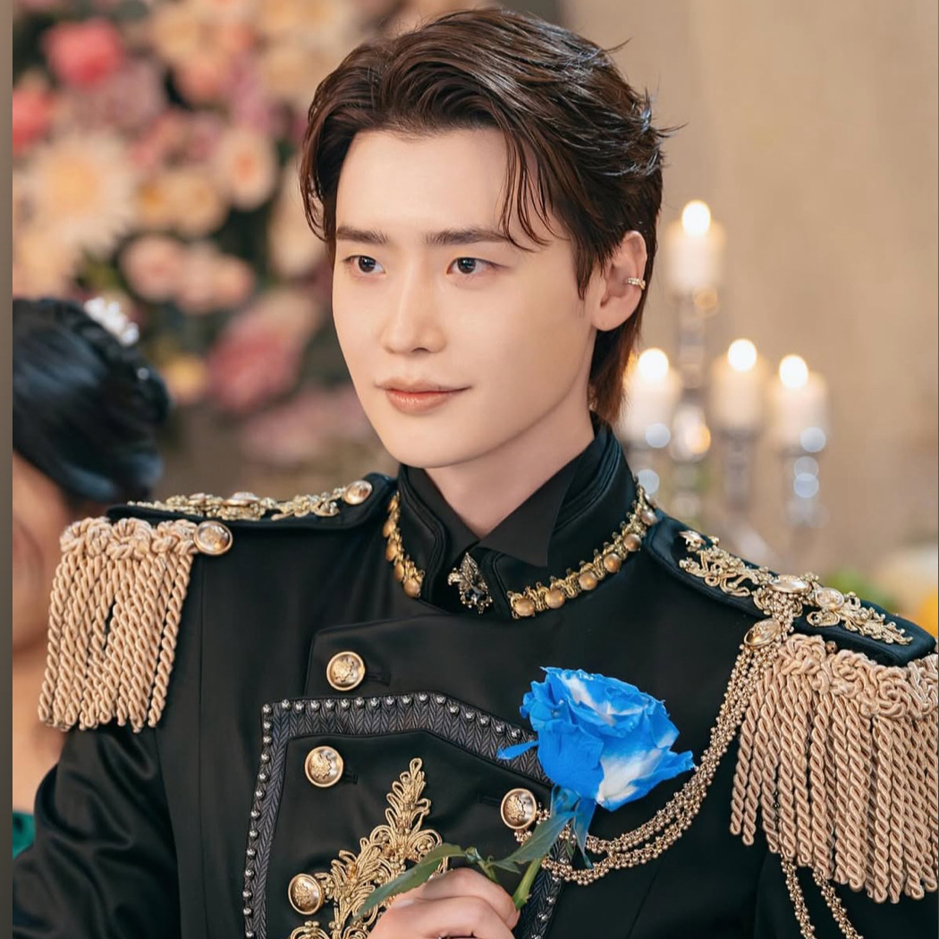 Latest photo of Lee Jongsuk