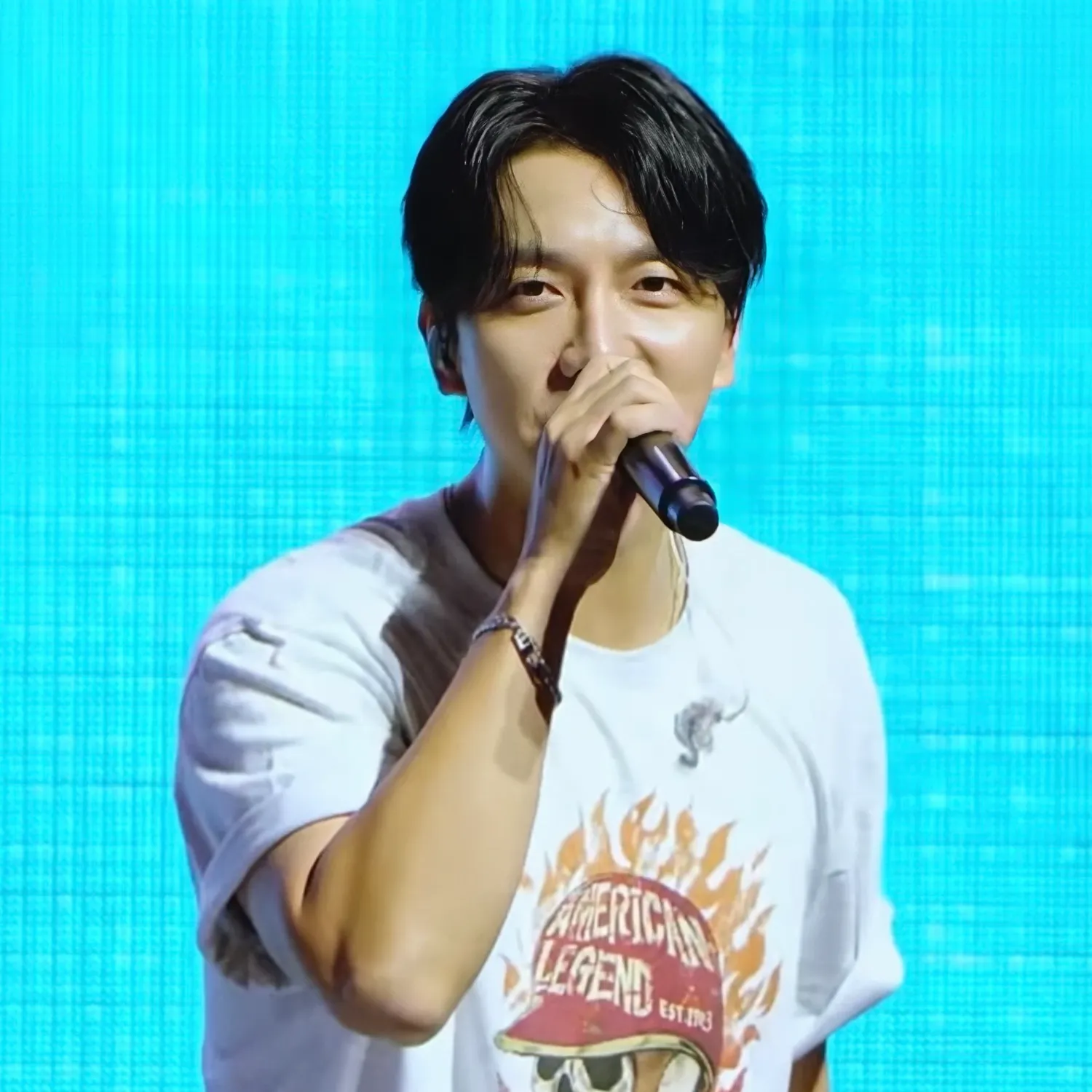 Latest photo of Lee Seunggi