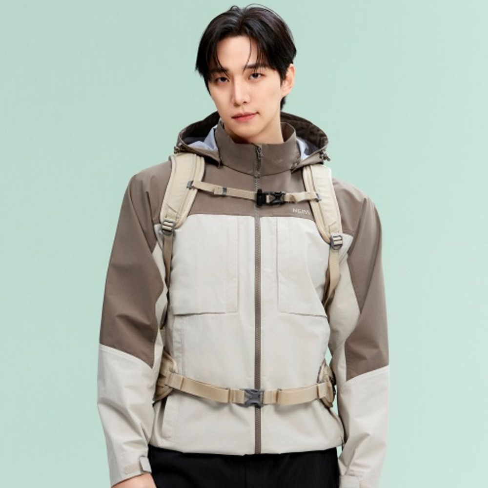 Cuplikan di balik layar dari Lee Junho