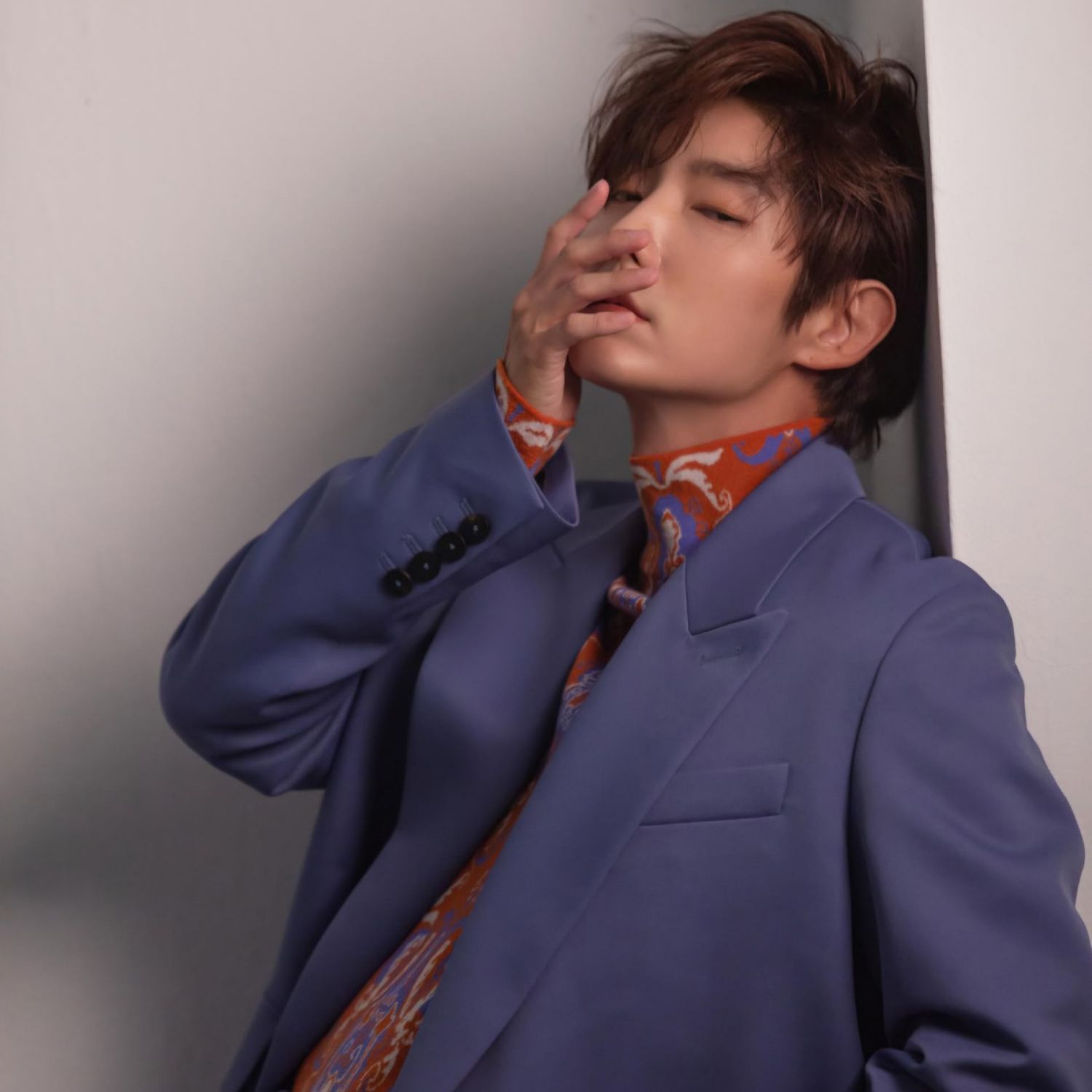 Behind-the-scenes cut of Lee Joongi