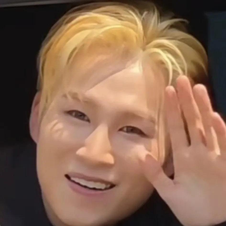 Cuplikan di balik layar dari Kim Heejae