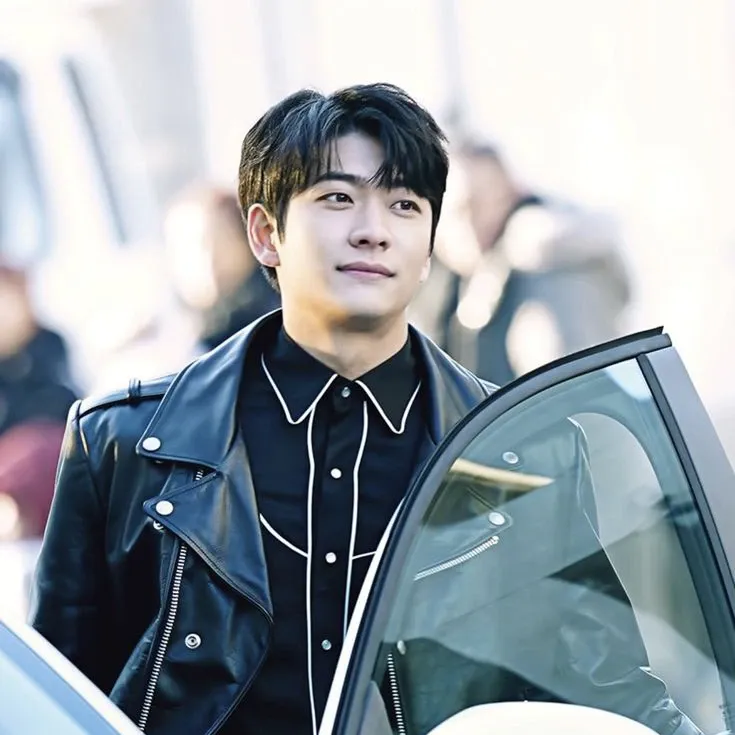 A moment captured by a fan of Kang Taeoh