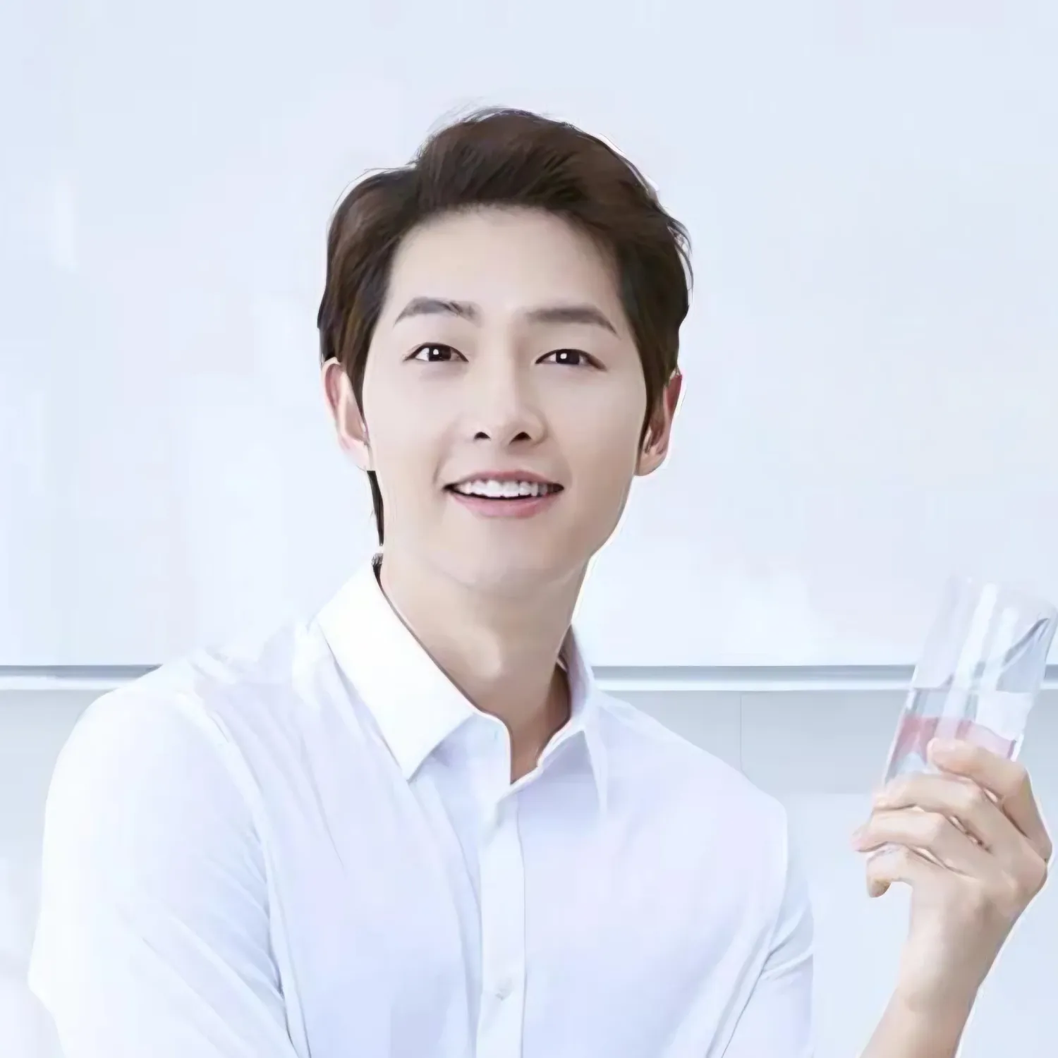 Momen yang diabadikan oleh penggemar Song Joongki