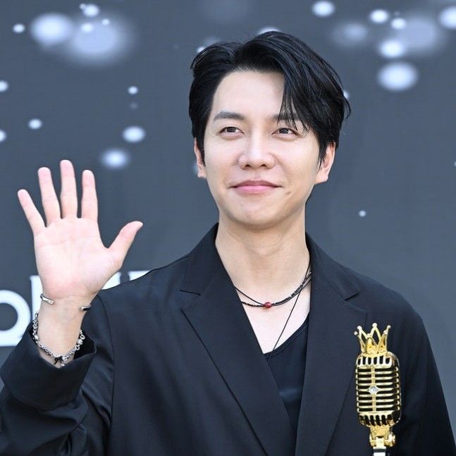 李升基的最新照片