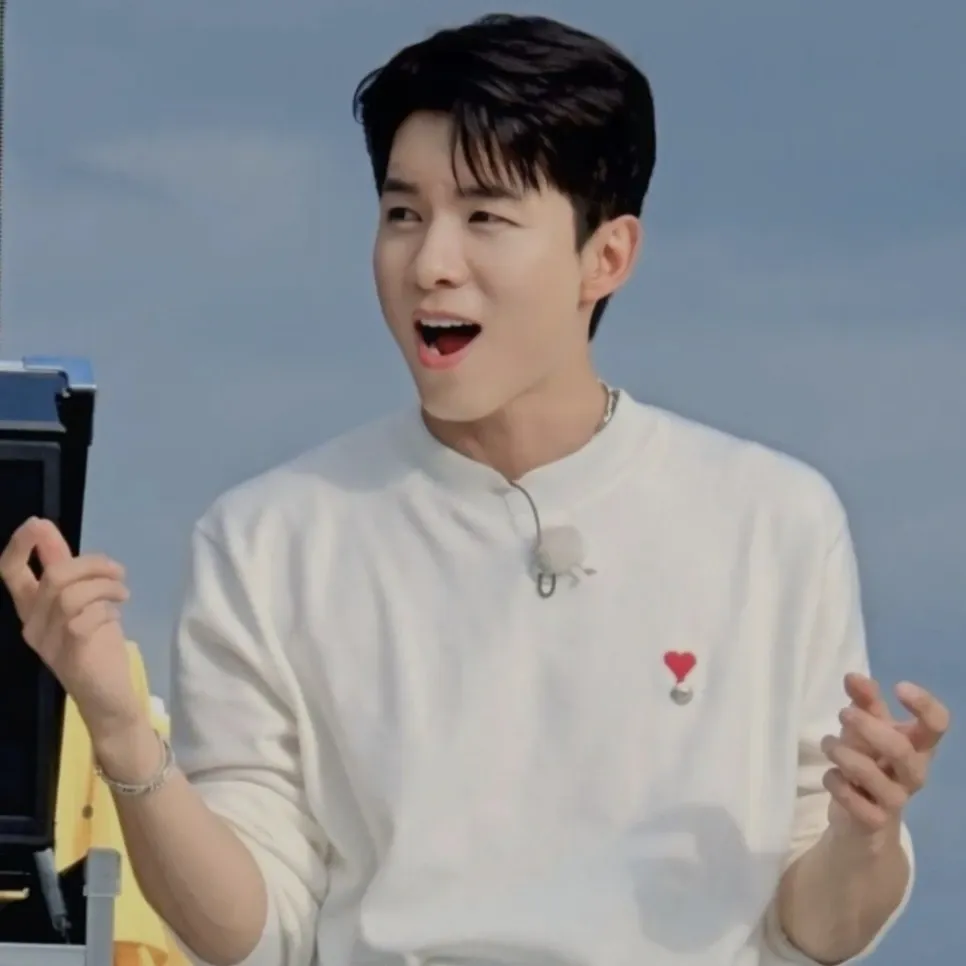 나태주의 비하인드 컷
