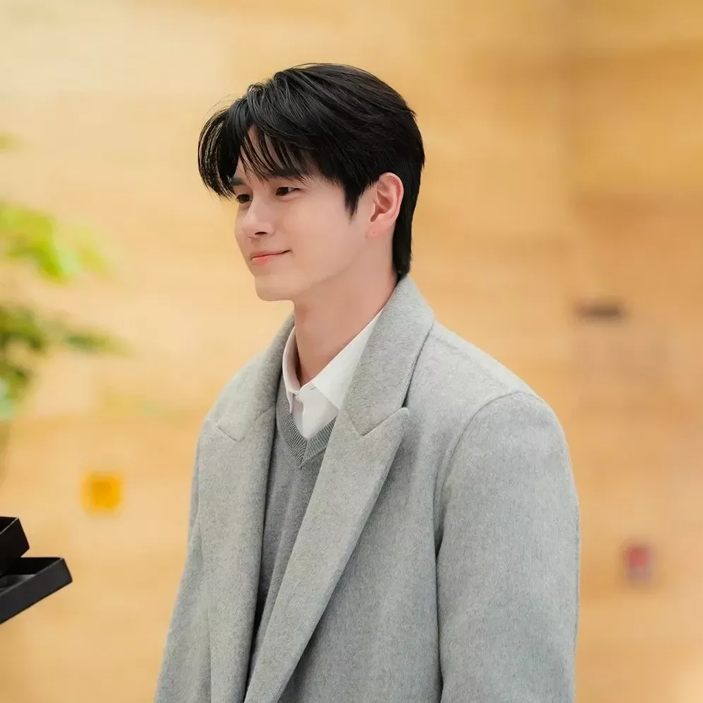 Foto kegiatan terbaru dari Ong Seongwu