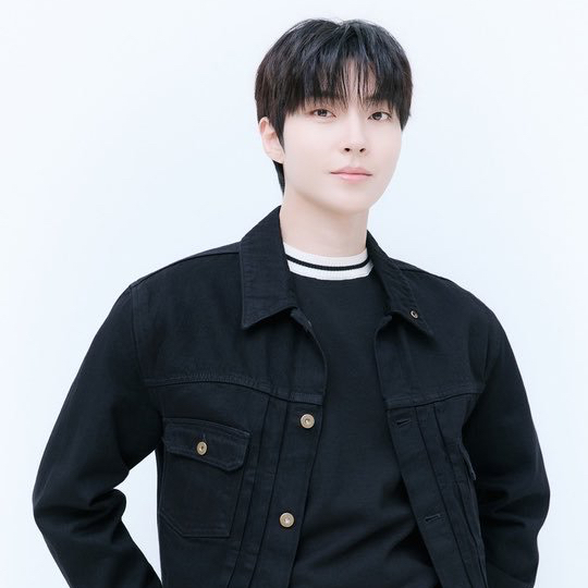 Latest photo of Hwang Inyoup