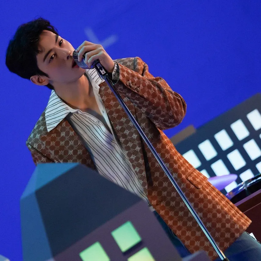 Latest photo of Cha Eunwoo